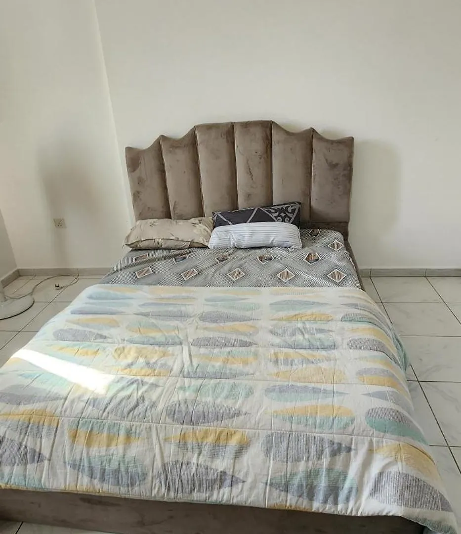 Vivu'S Holiday Home Sharjah Guest house